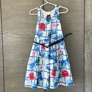 Girls dress